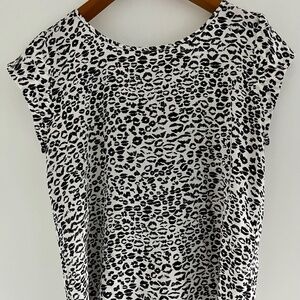 Joie Silk Tee Kisses Print